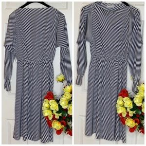 Cute pedestal Long sleeve dress